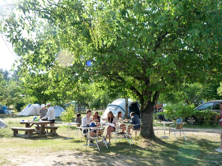 Le verger campsite near La Rochelle pitches Camping Le Verger à La